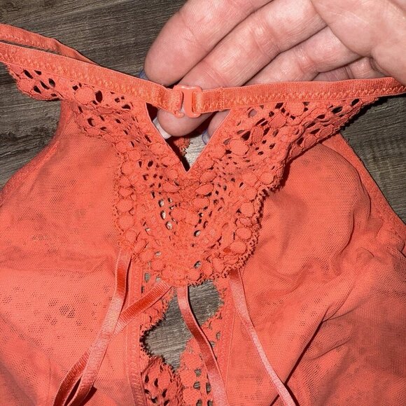 Victorias Secret Strappy Keyhole Hi Neck Bra Bralette Coral - Picture 6 of 7